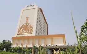 Ramada Plaza Agra 5*